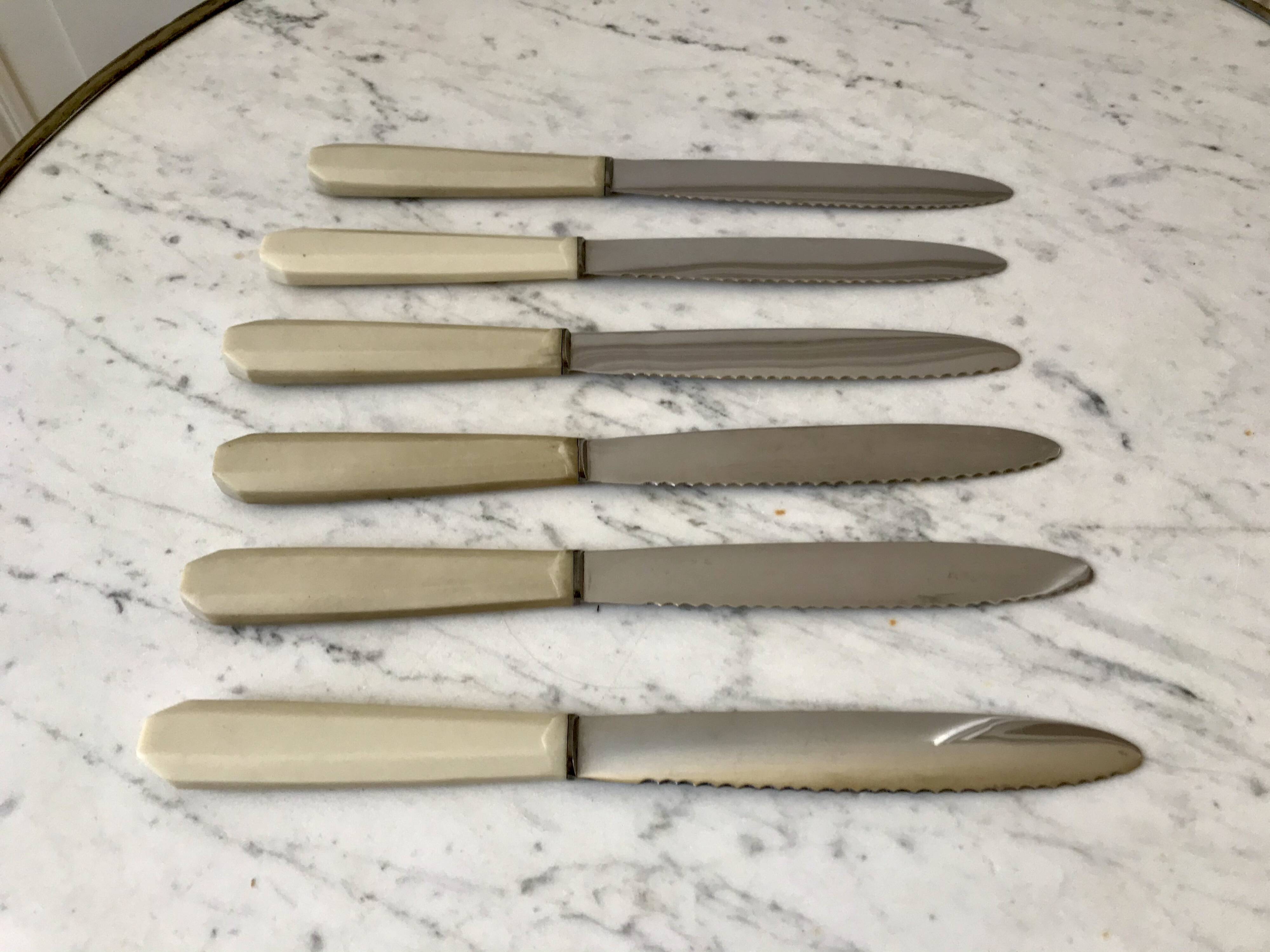 set of 6 white bakelite knives from the 60s