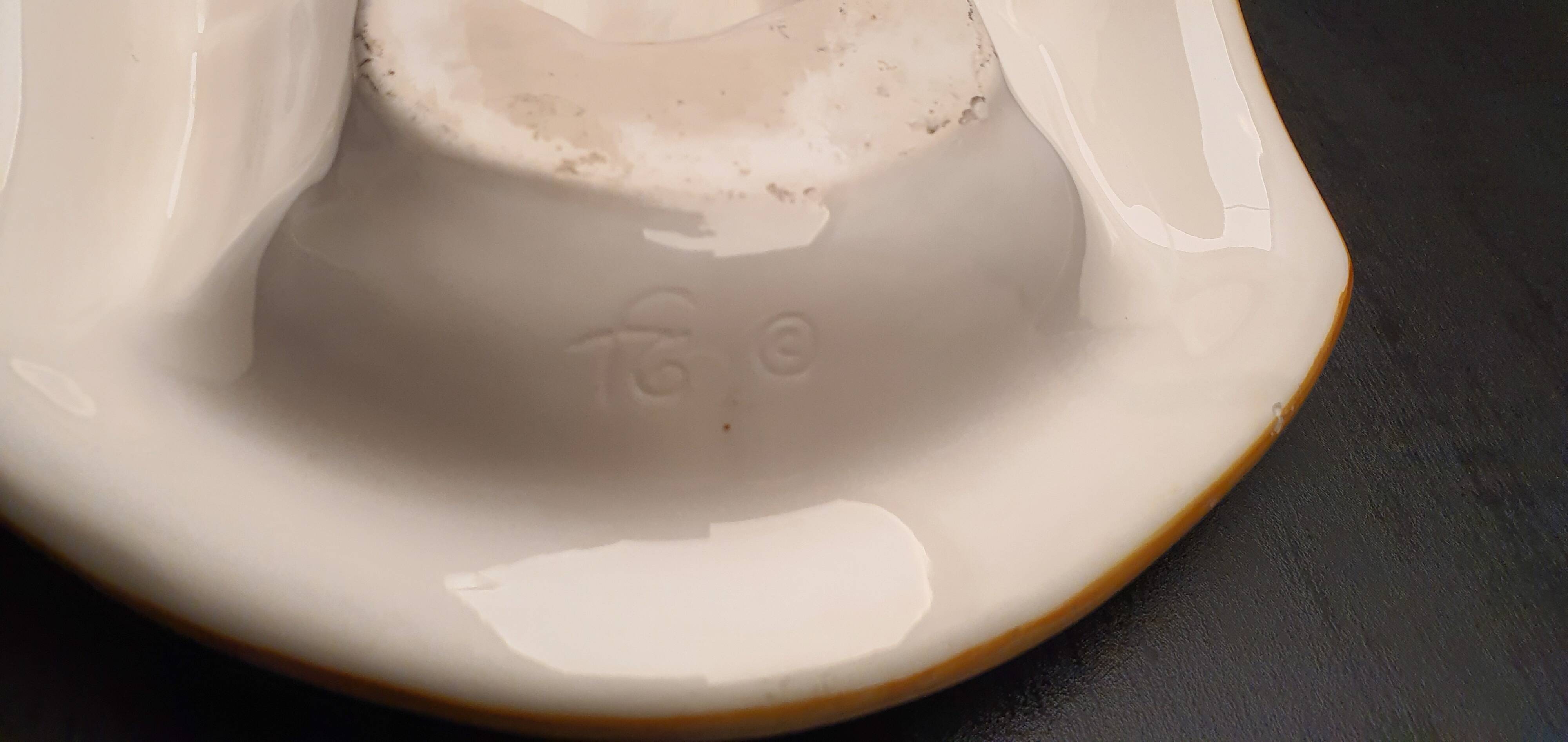 Asparagus dish in earthenware