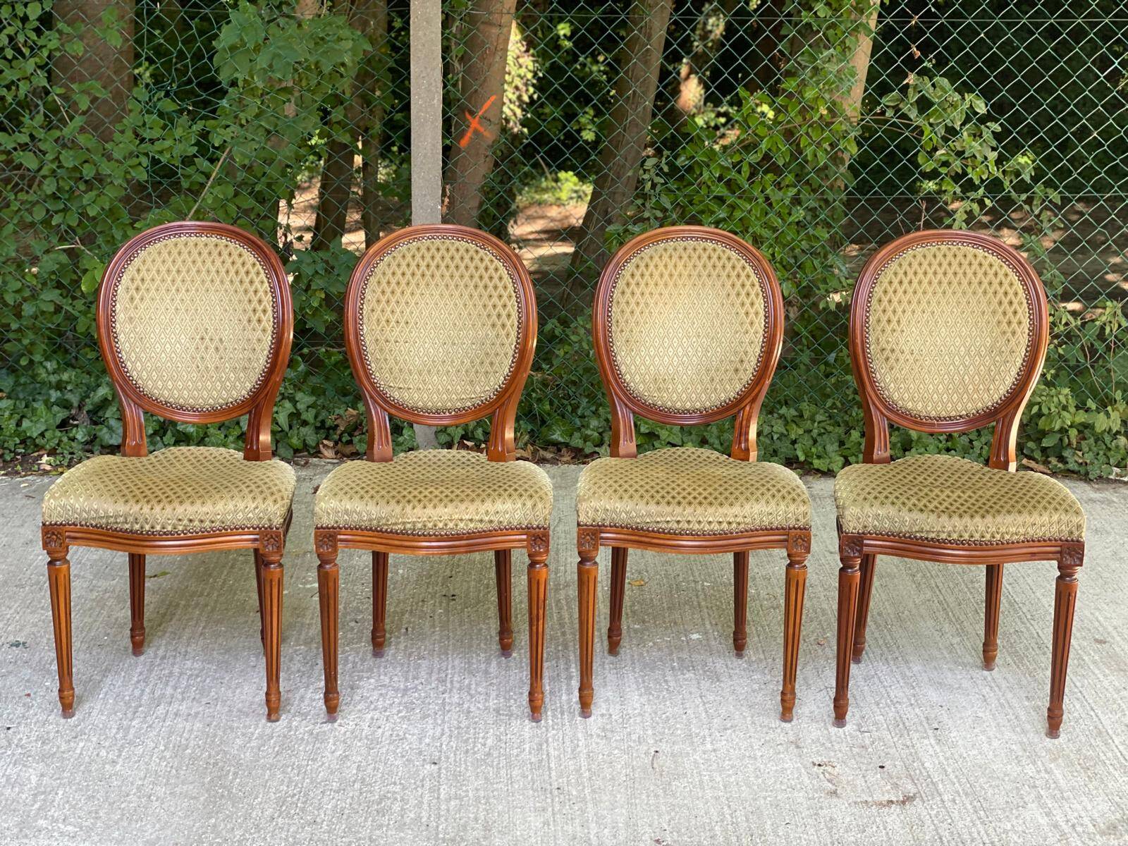 4 chaises Louis XVI médaillon bois massif et velours doré