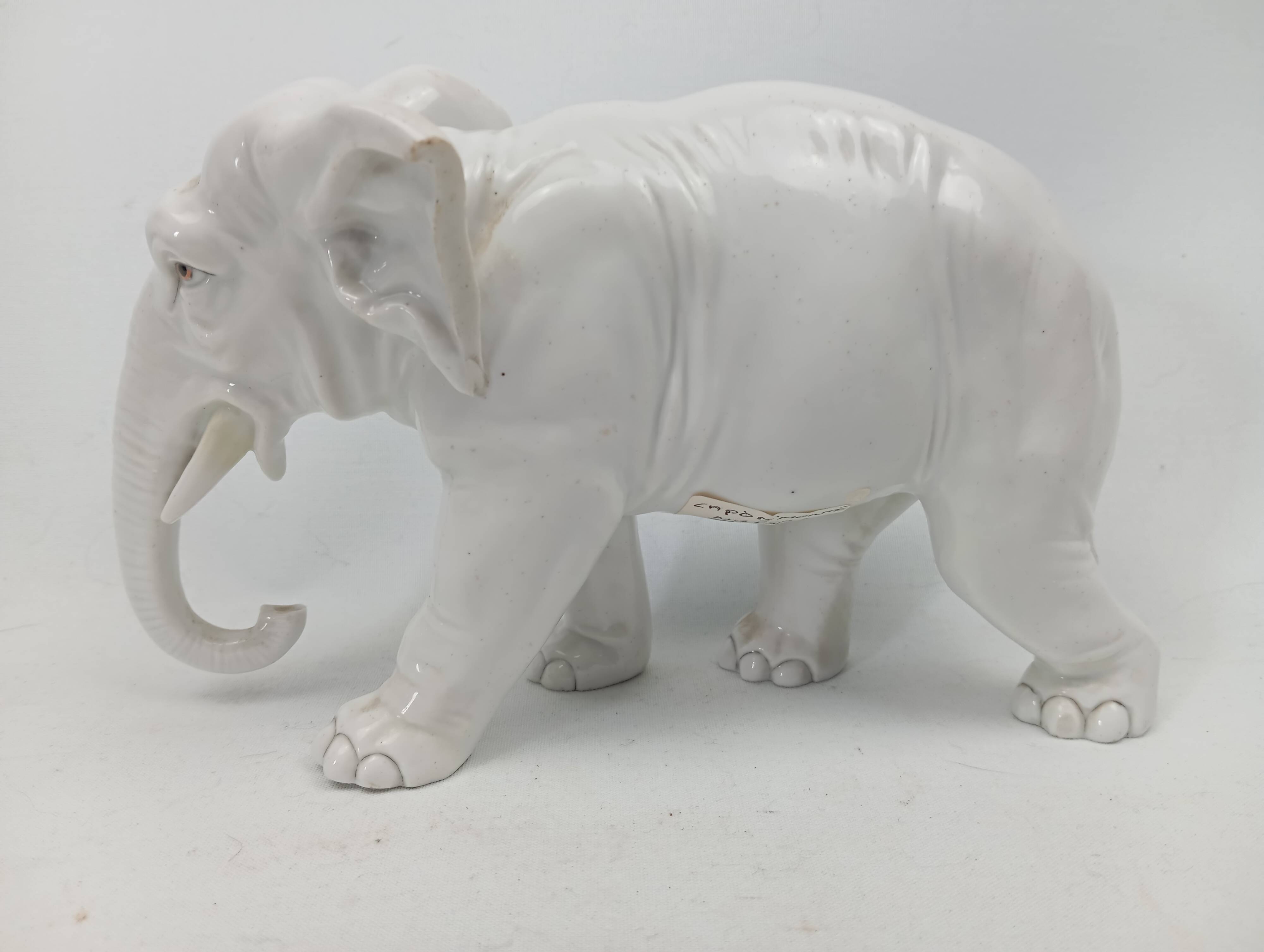 Capodimonte ceramic elephant 18-19th century (broken ears)