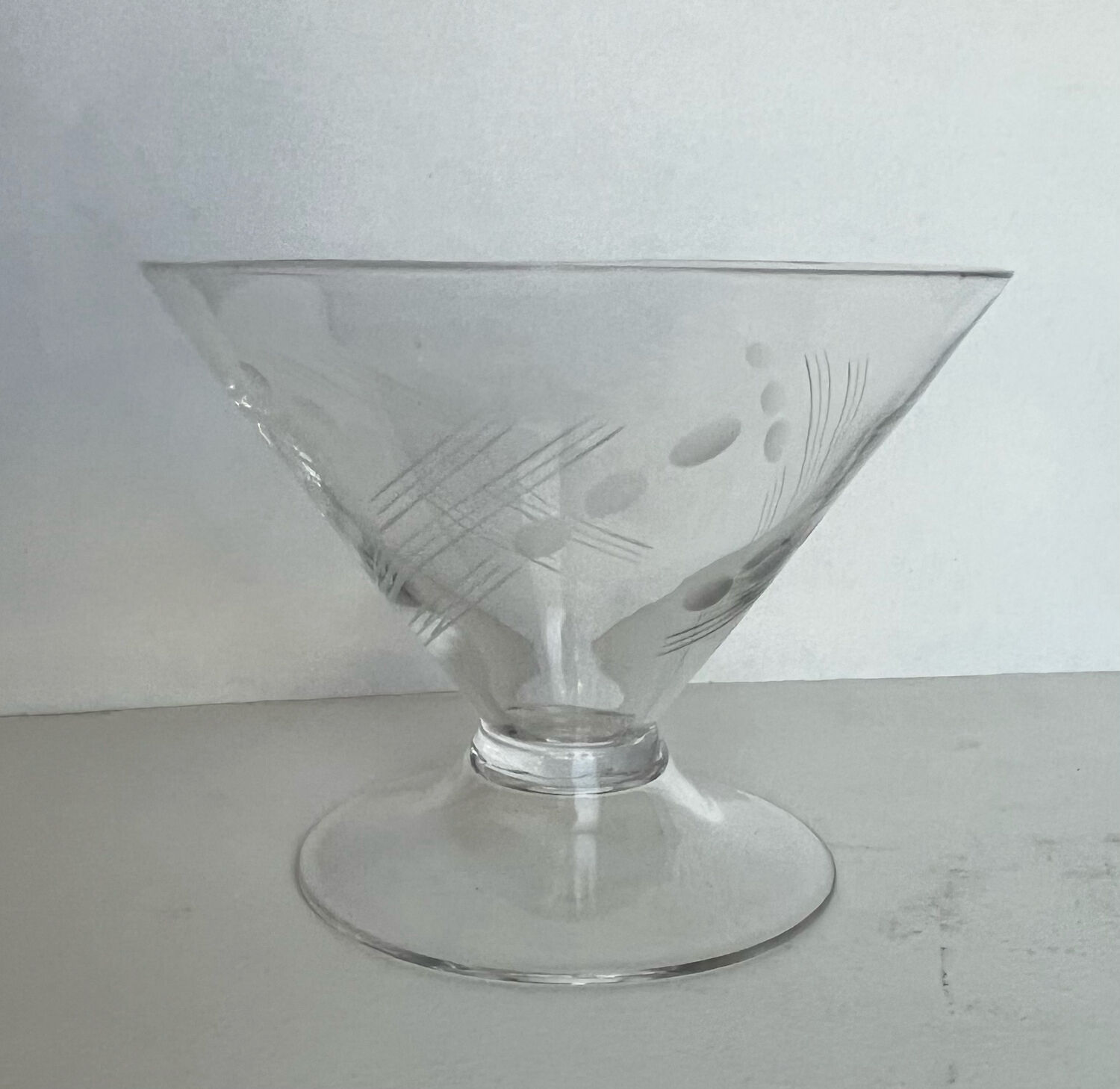 Set of 6 engraved glass cuts