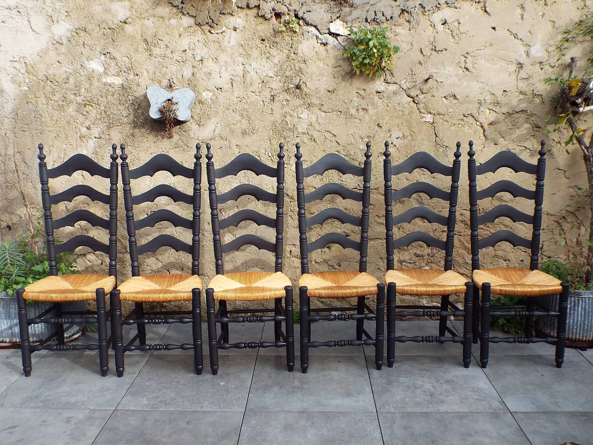 6 straw chairs with high backs