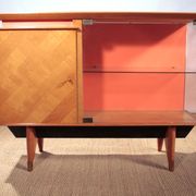 Buffet vaisselier en merisier clair vers 1950
