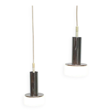 Lampes suspendues en verre et chrome modèle P105 allemand Mid-Century Space Age des années 1960 de Staff, lot de 2