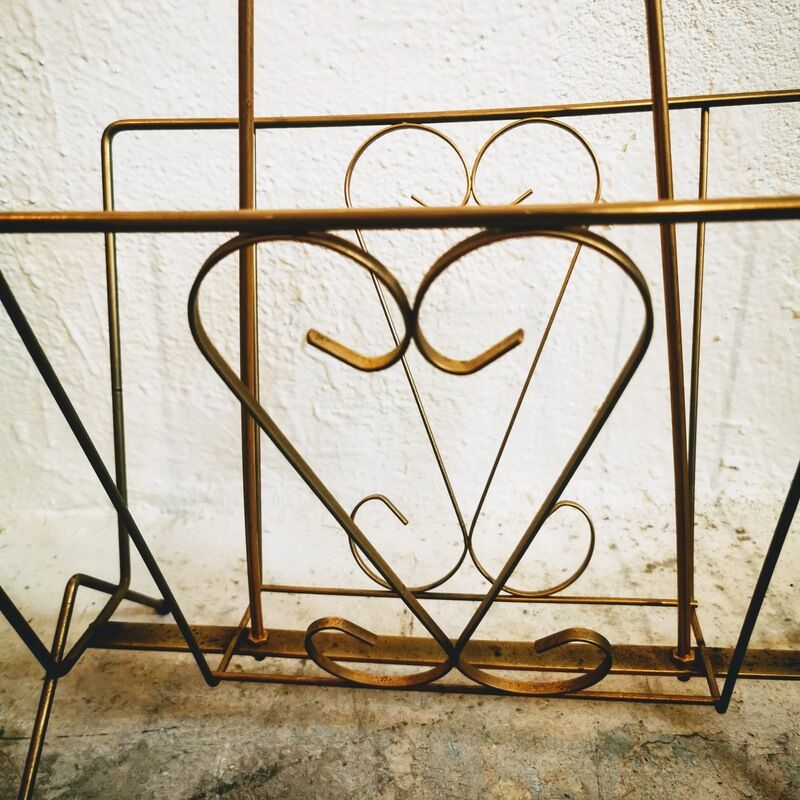 Gold metal magazine holders