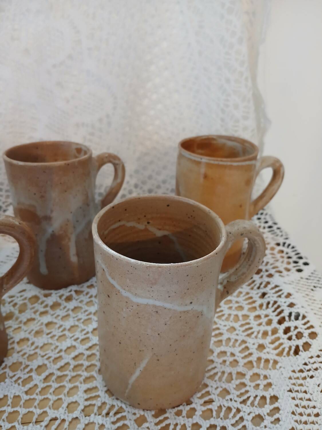 6 stoneware mugs / cups / tankards