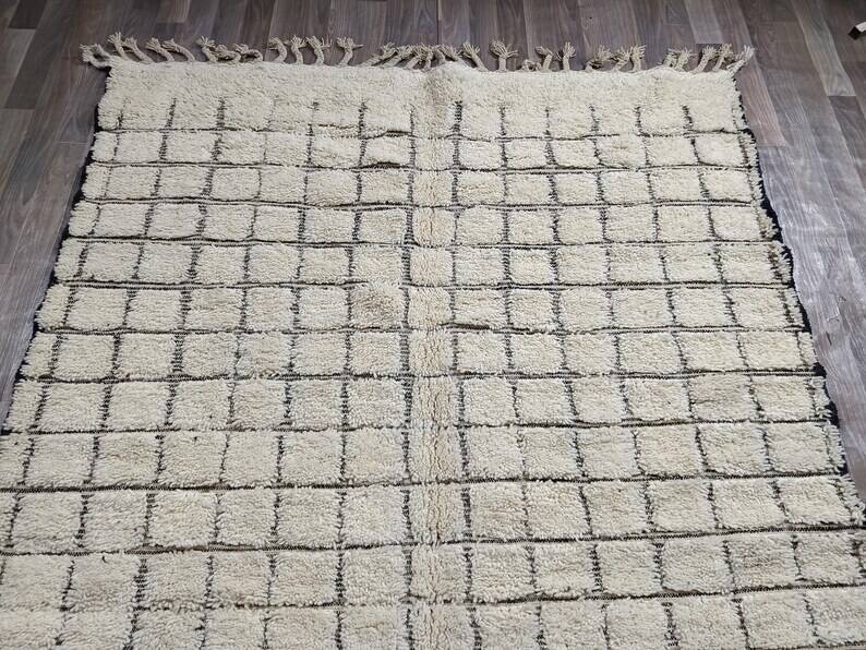 Handmade Moroccan rug 200cm x 300cm