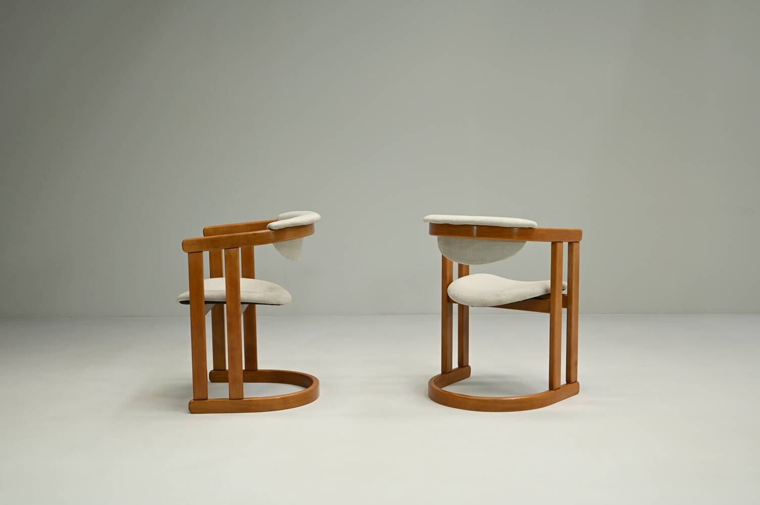 Set of 6 curverd beech wood dining chairs, 1960s Germany.