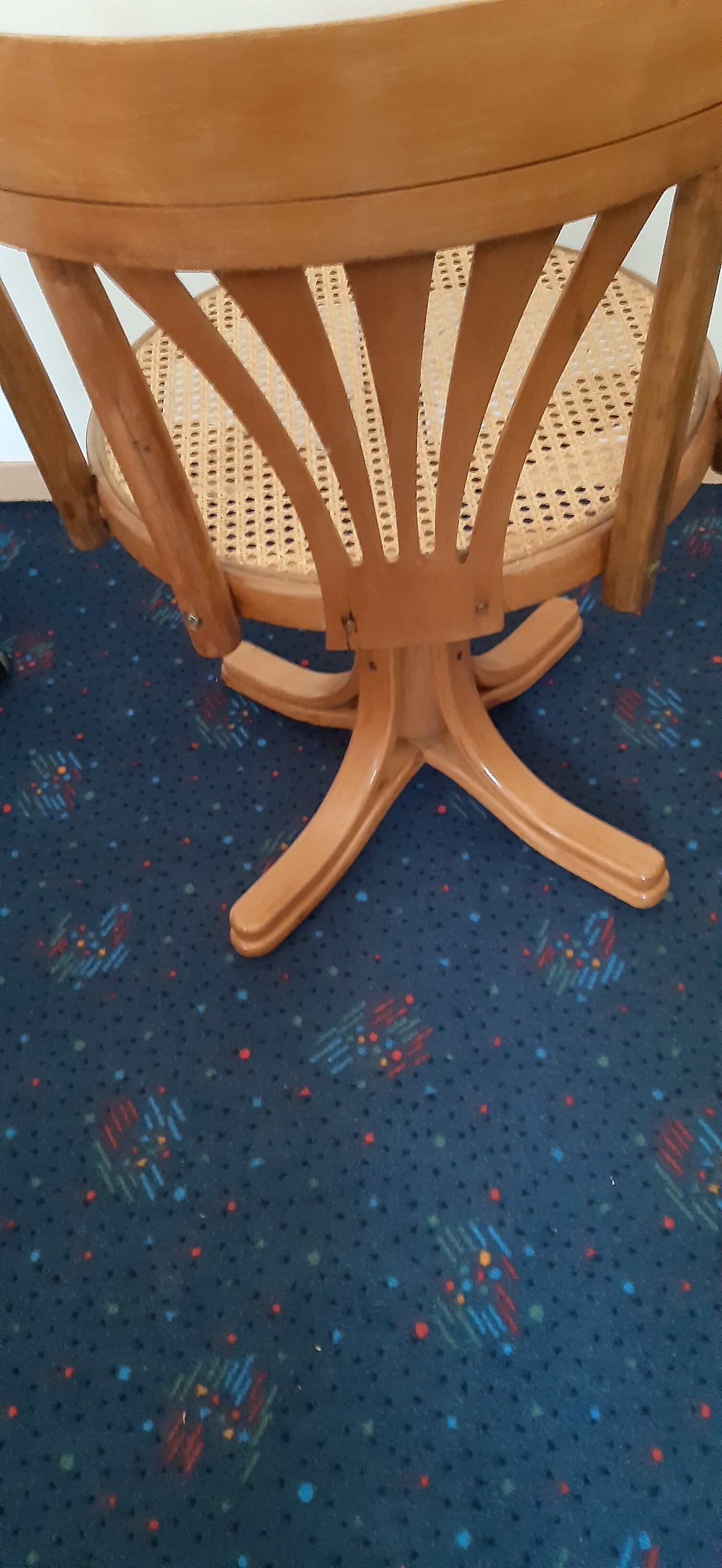 Swivel 70s office chair