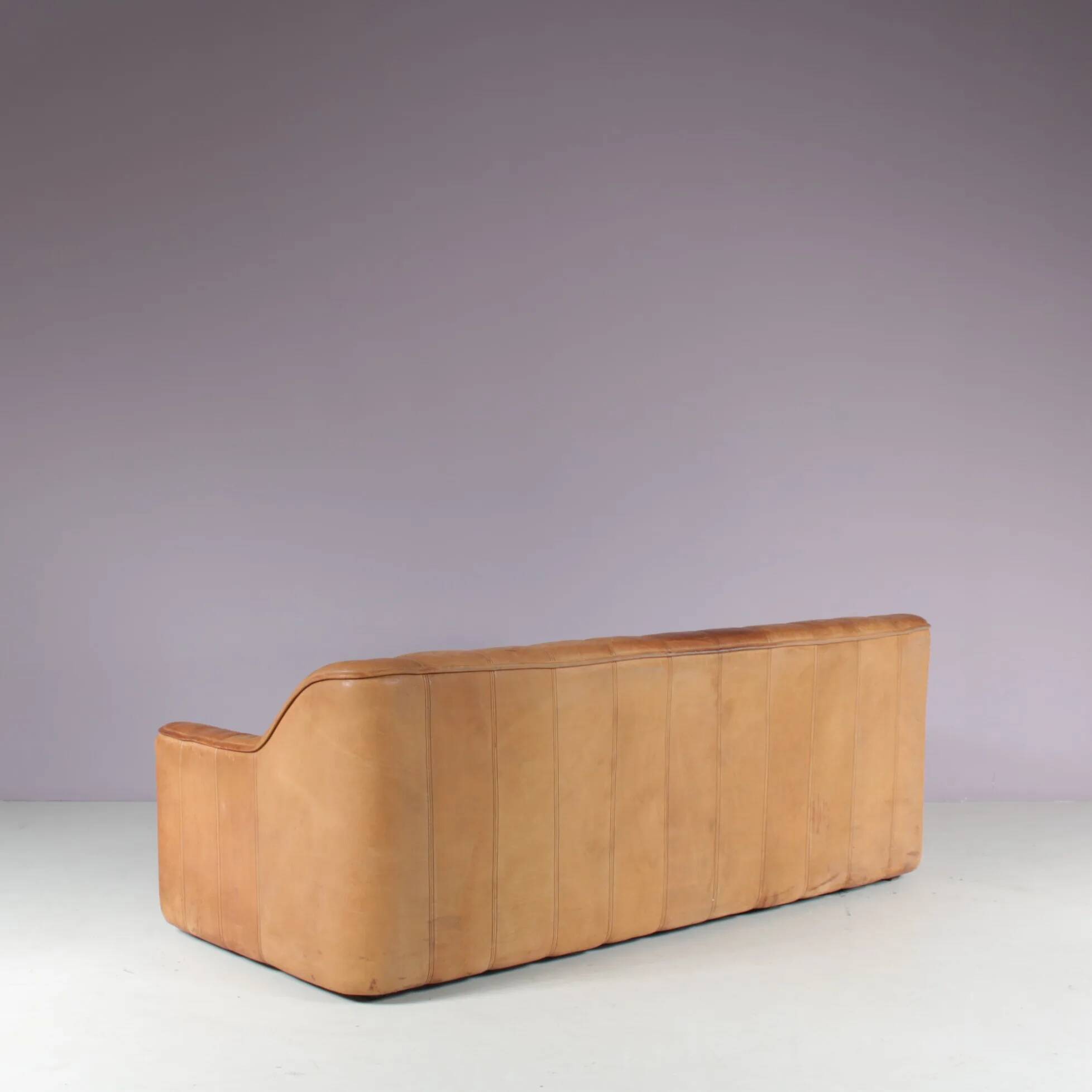1970s “DS44” sofa by De Sede, Switzerland