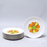 Six 70s Flower Dessert Plates