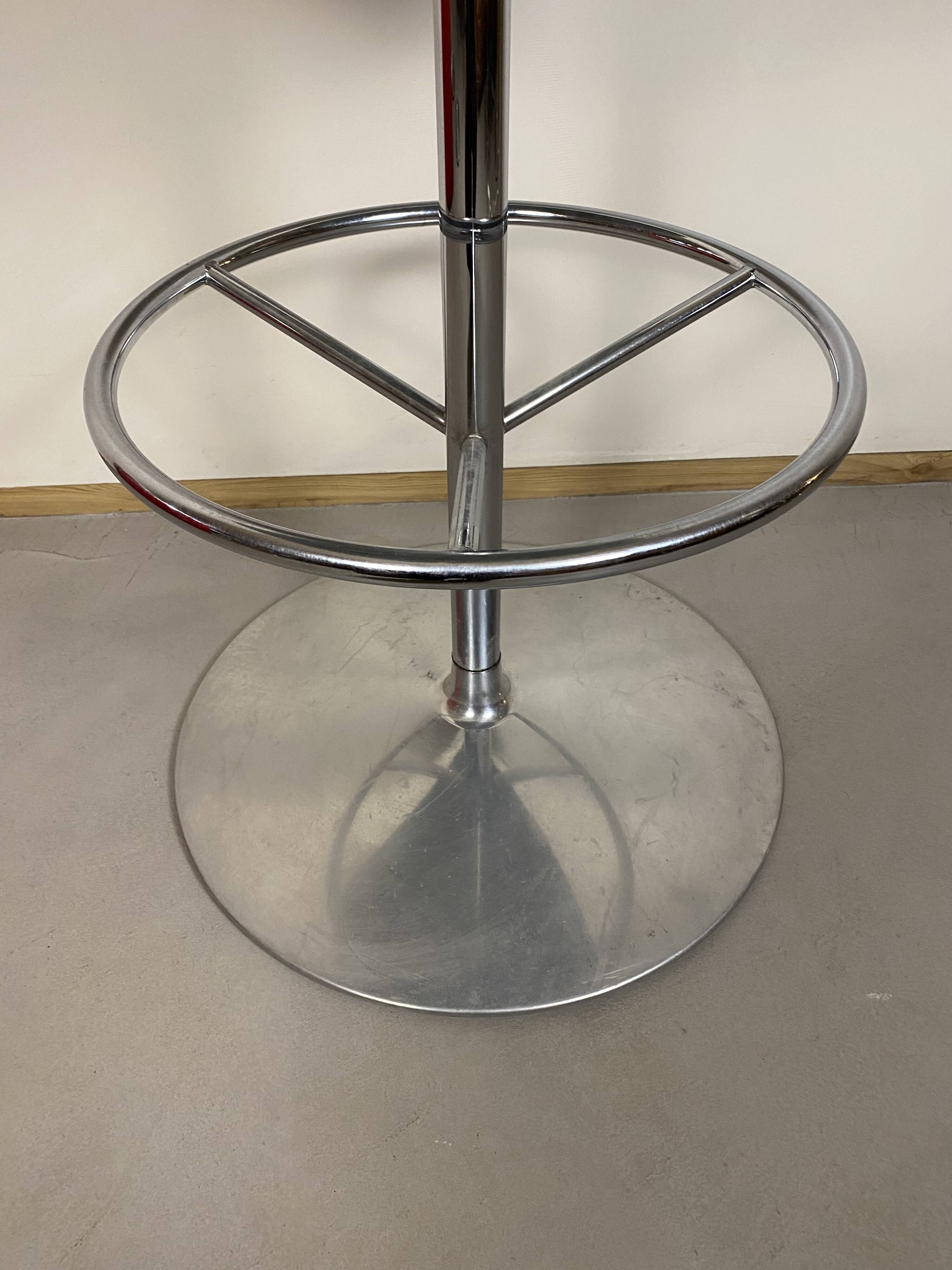 Tulip bar stool by Pierre Paulin for Artifort