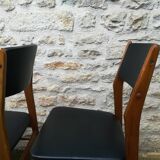 Scandinavian chairs in skaï