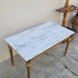 Table basse style Louis XVI en marbre et bois doré