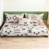 Handmade Moroccan Floor Sofa – Bjaad Wool, Berber Design