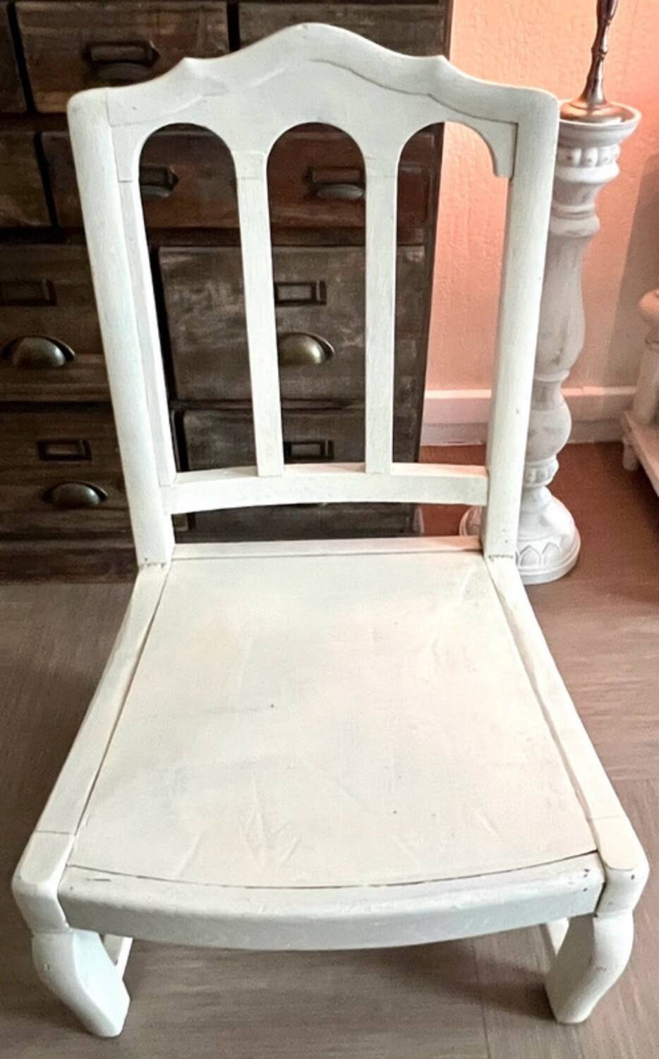 Lot 4 Old Children's Chairs