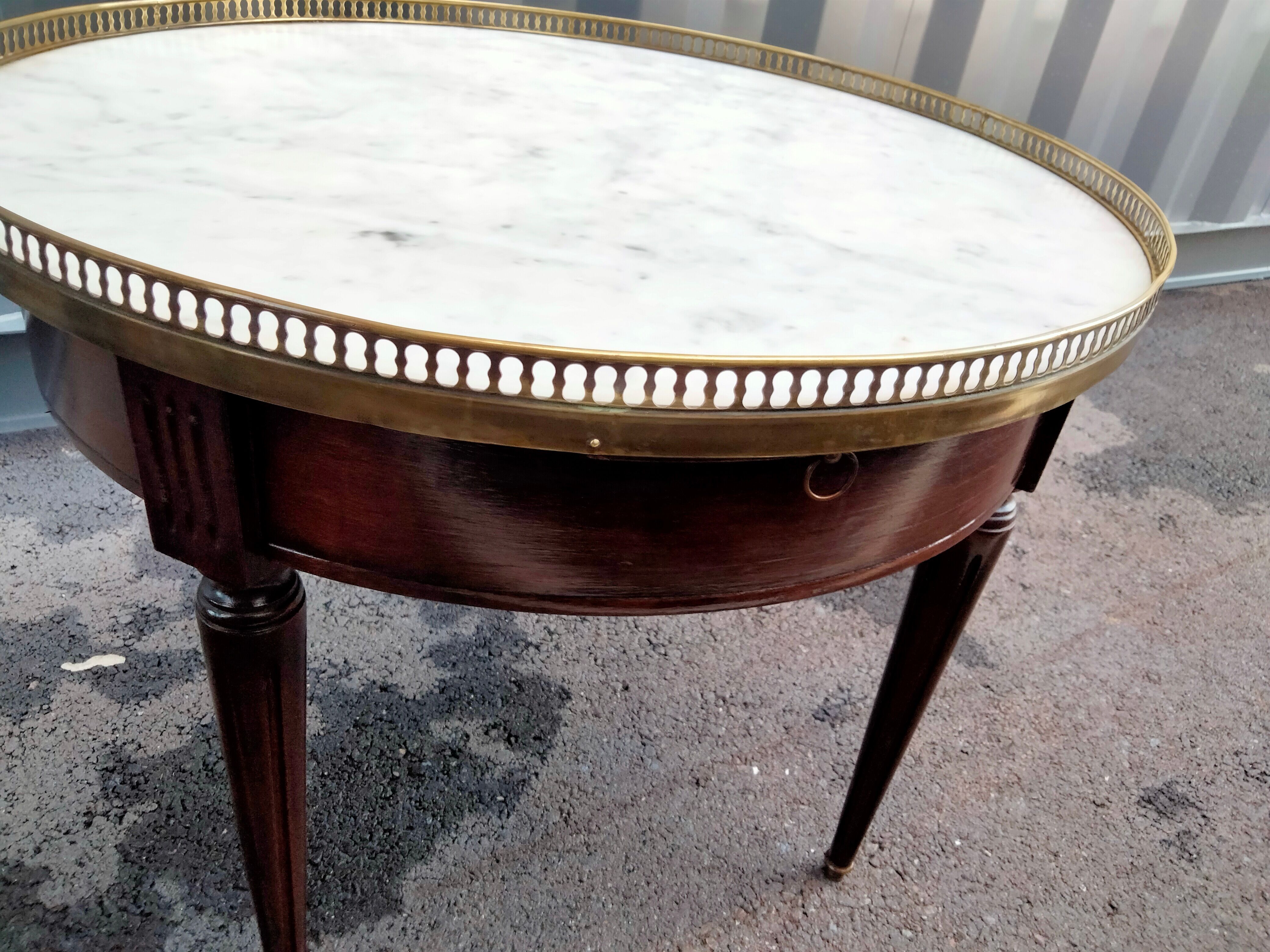 Coffee table hot water bottle marble top louis xvi old style