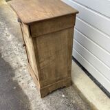 LP bedside table