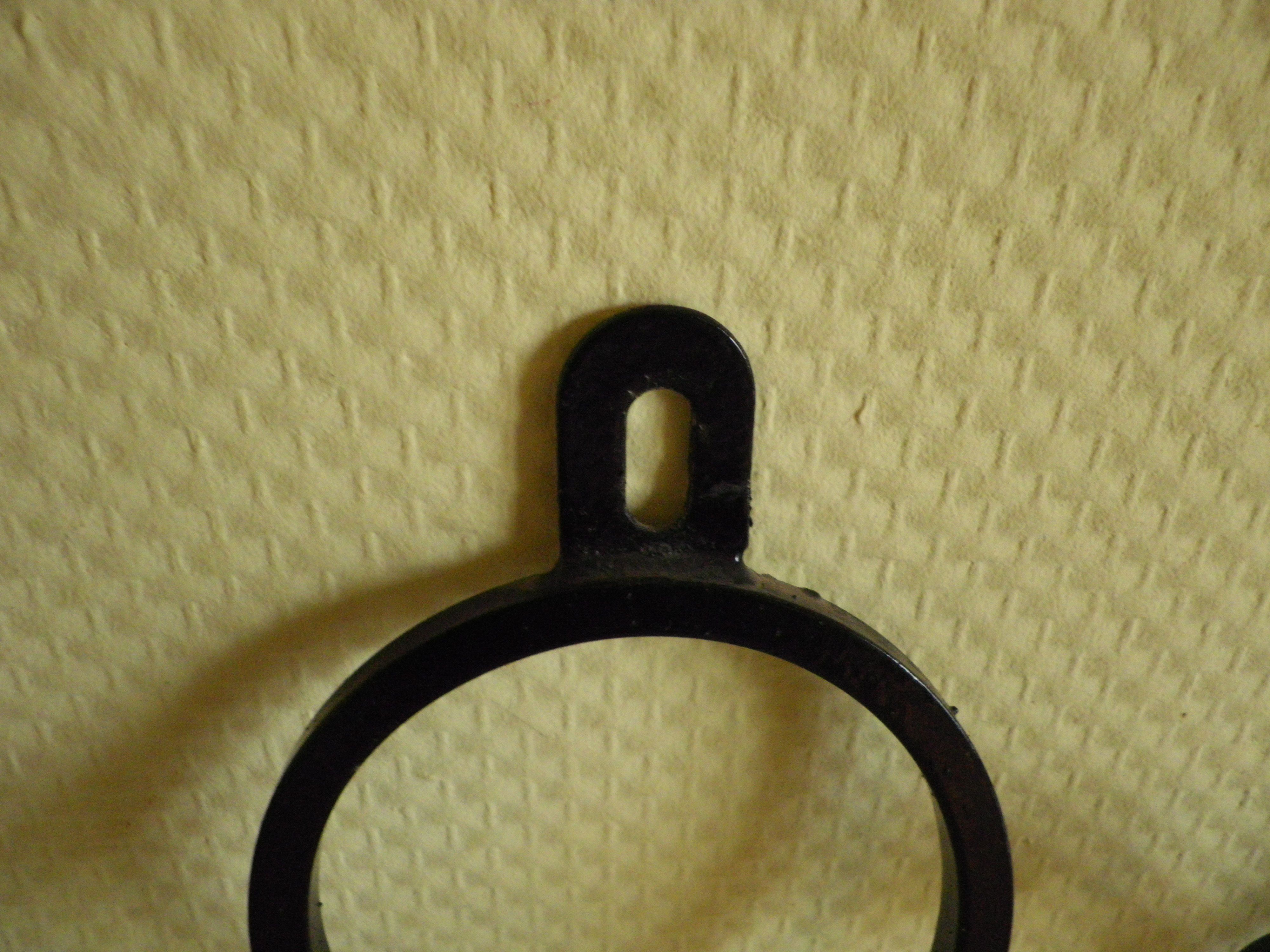 80 cm long wall coat door, made of wrought iron with 5 Suspensions in Bakelite - 70s