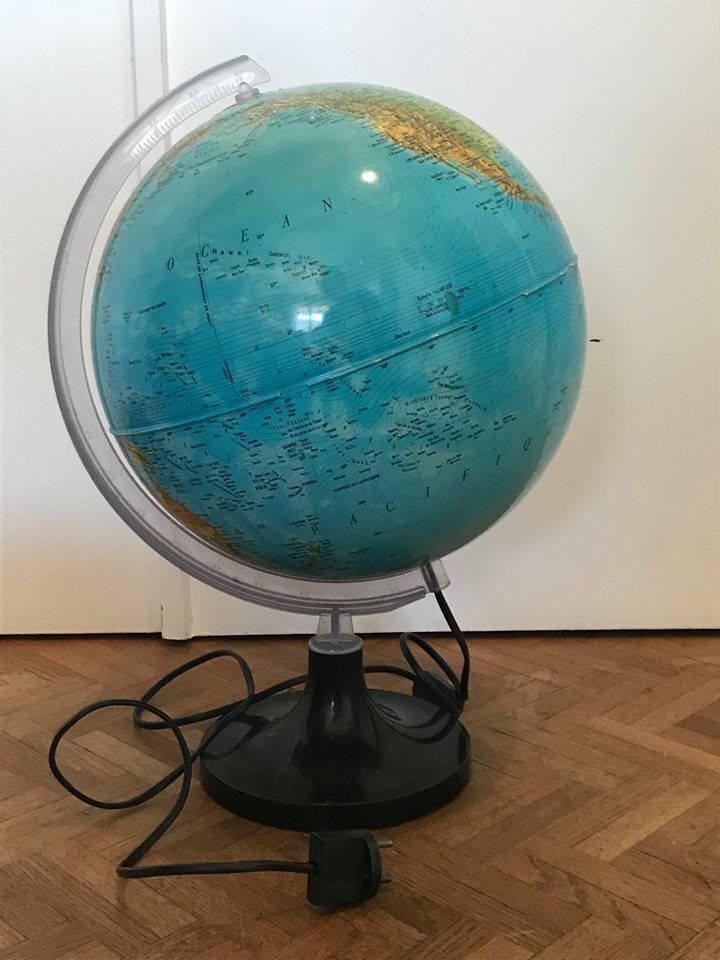 Light globe