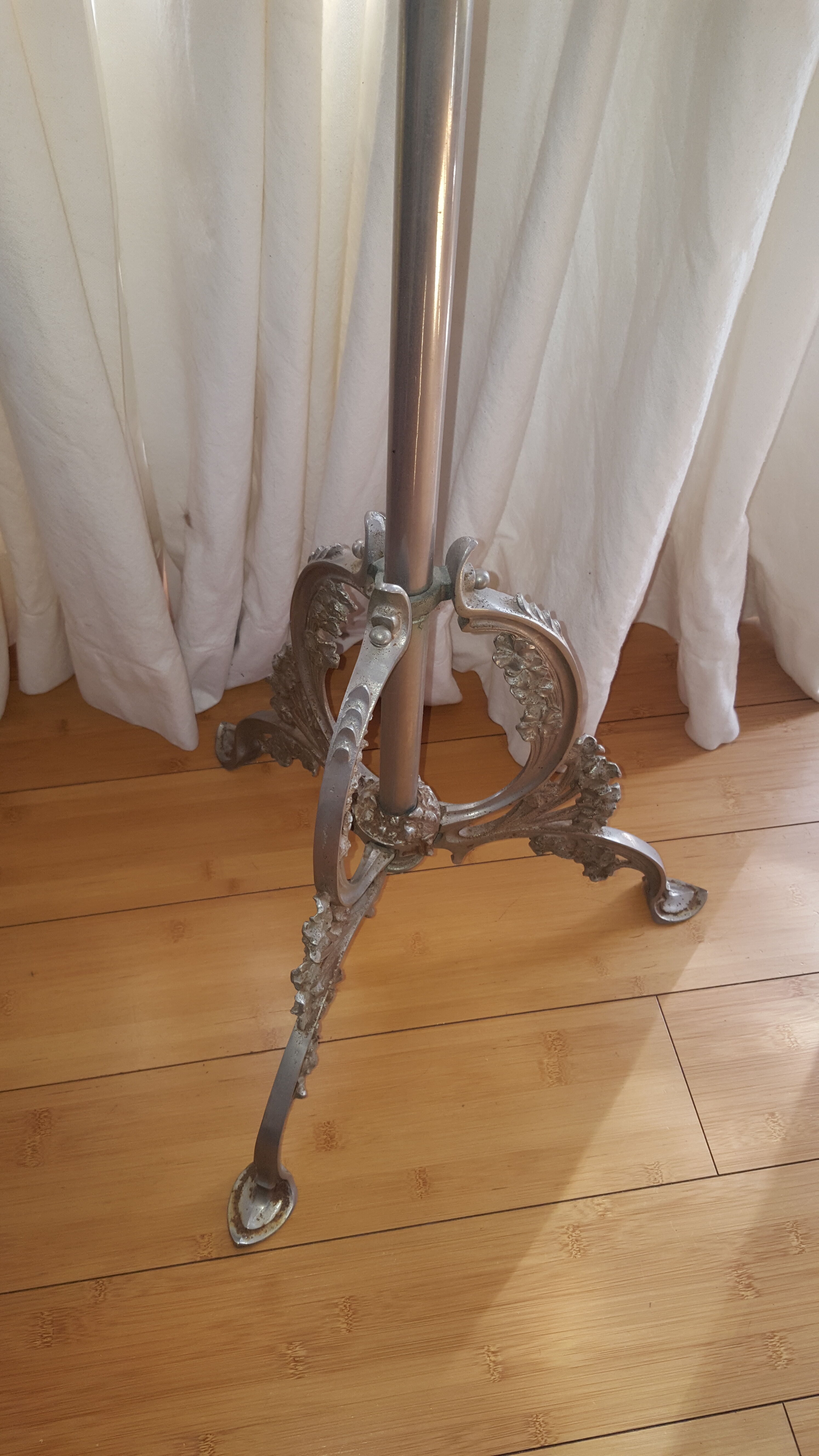 Miroir de barbier sur pied triptyque début XXème