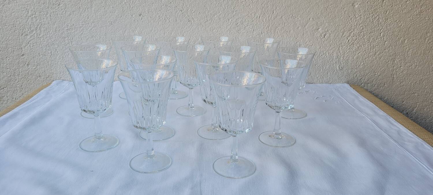Set of 15 60's glasses
