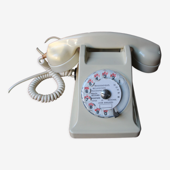 Téléphone en bakélite blanc 50's