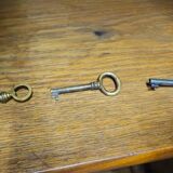 Important library stamped from the Louis Philippe period in mahogany / early