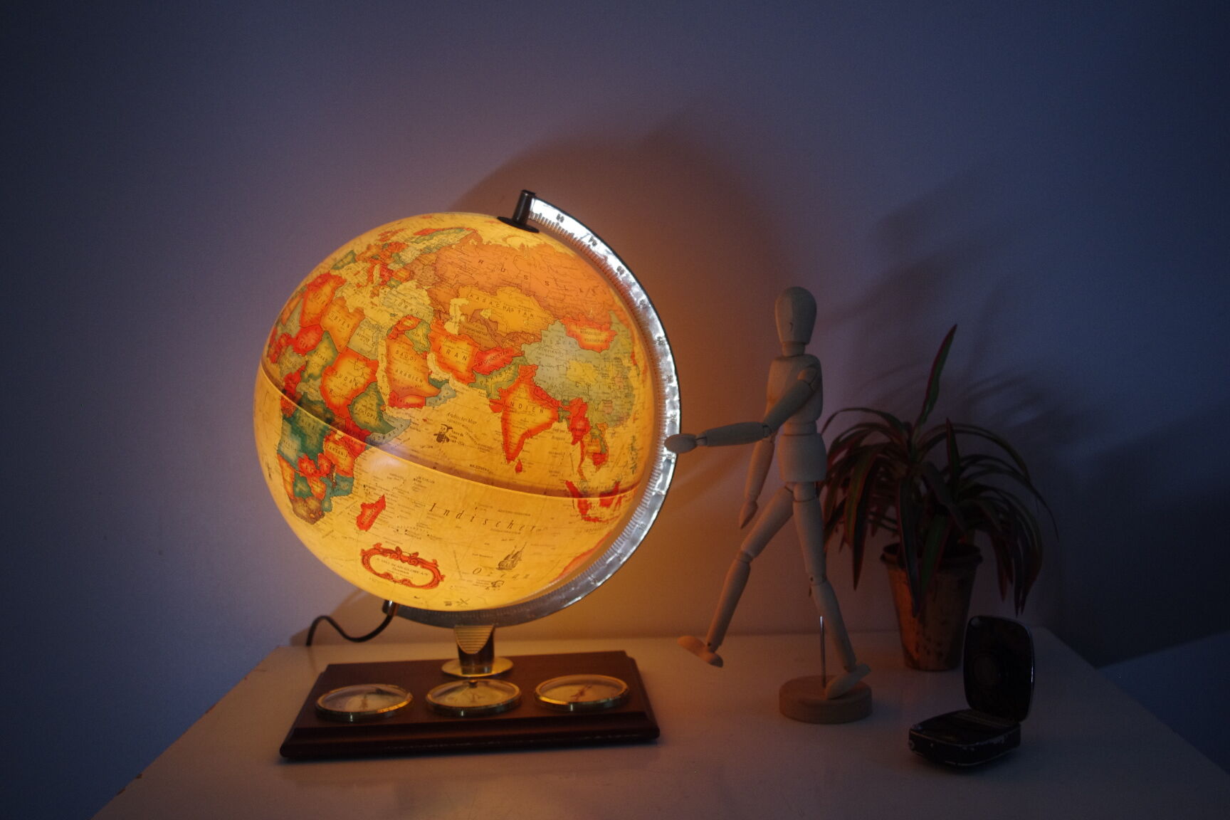 Vintage danish globe, 1970s