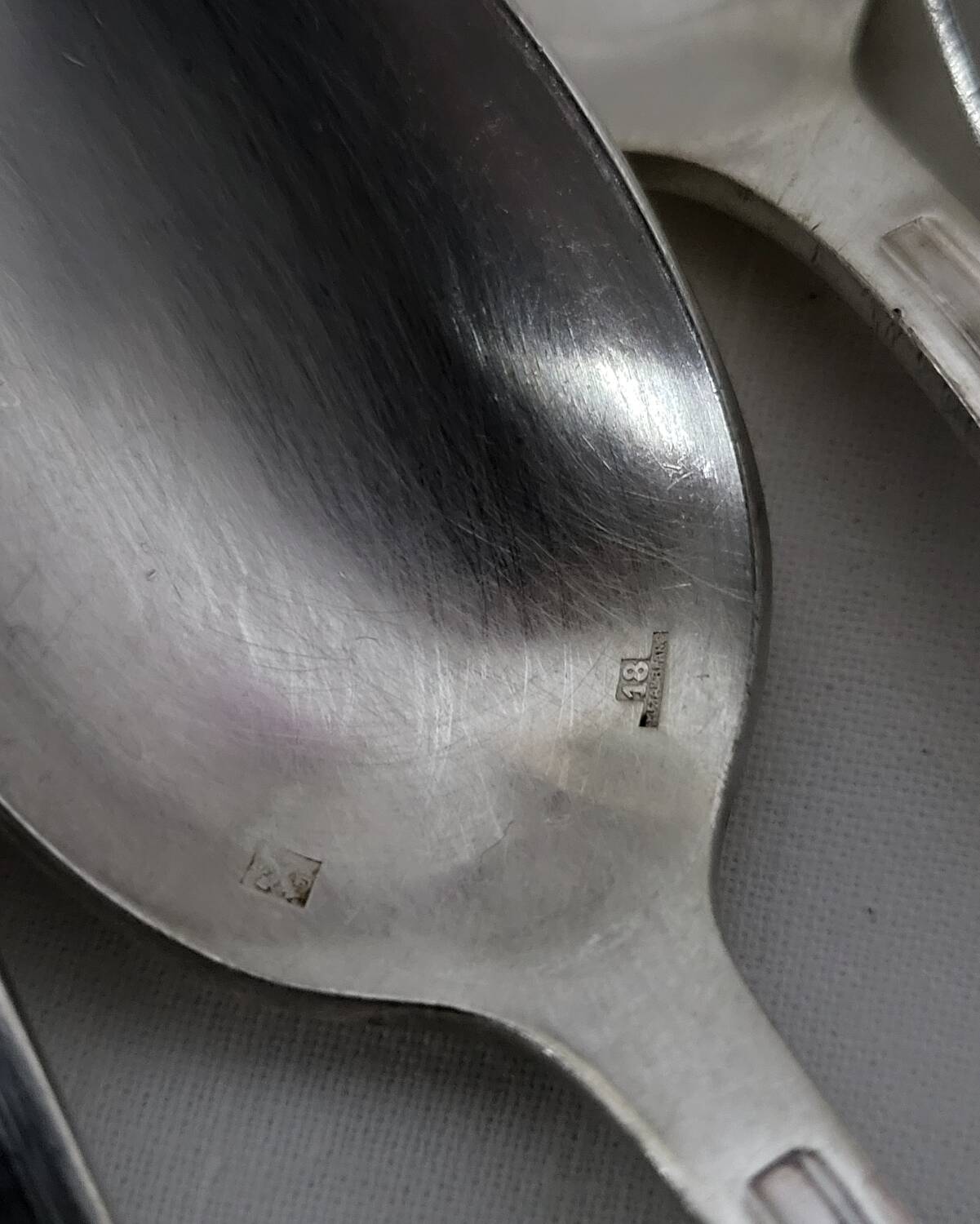 Manufrance 12 small silver-plated metal spoons / white