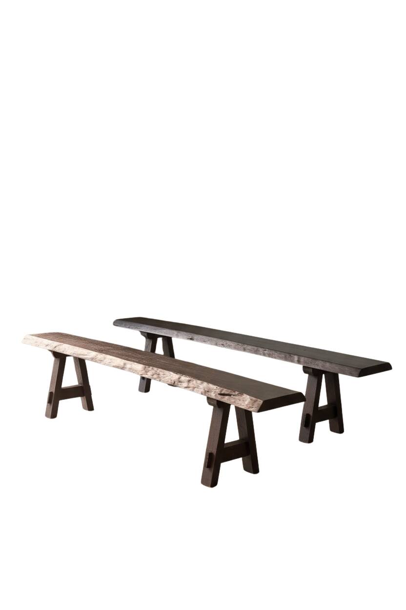 Table et bancs en bois brutalistes