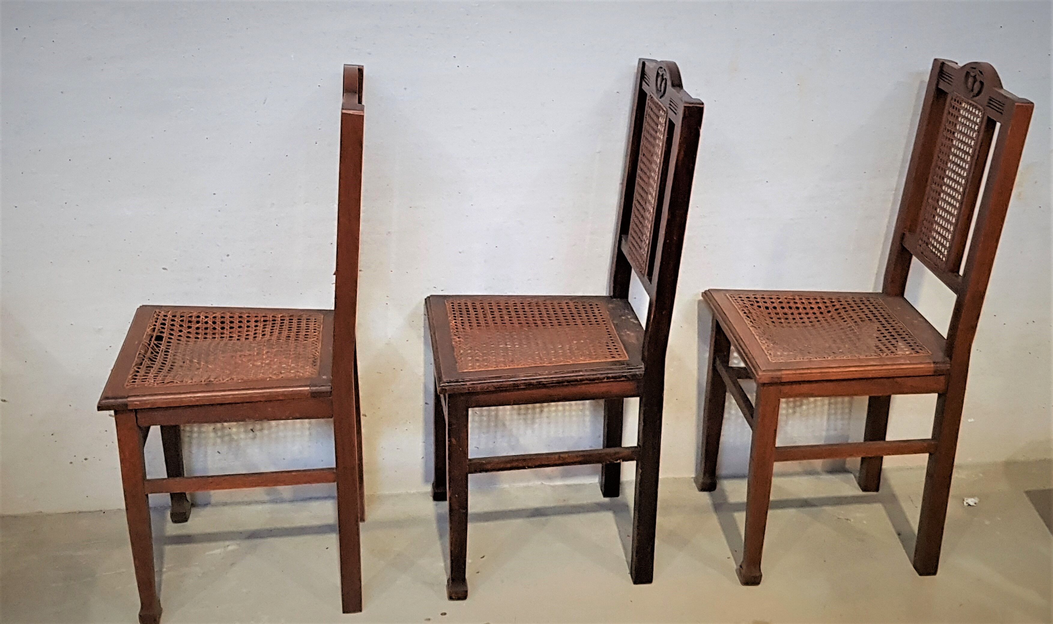 4 old chairs year 50
