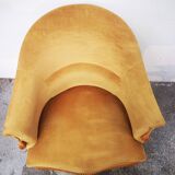 Old yellow toad chair