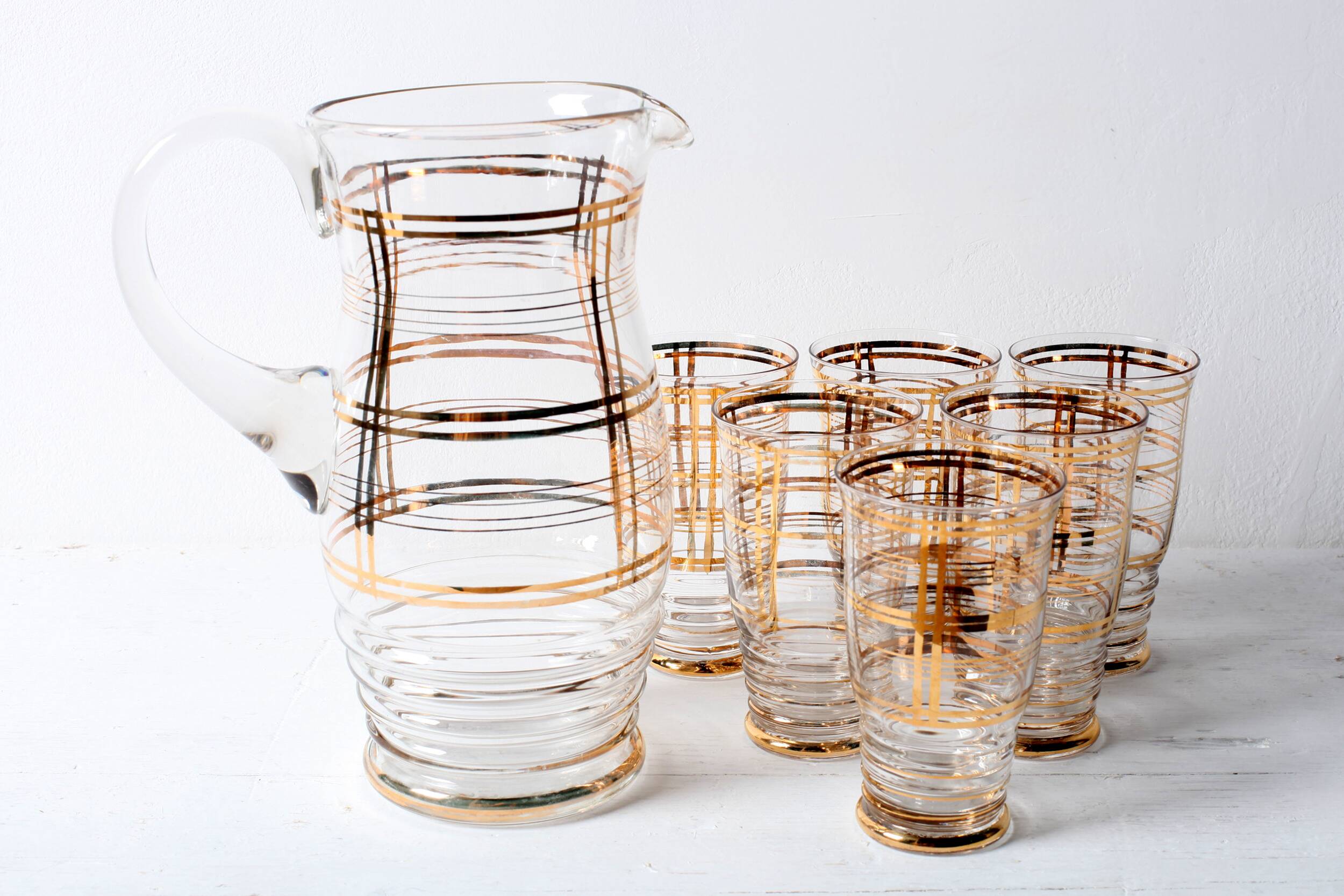 Mid-Century Italian Glass Pitcher & Six Glasses with Golden Details / Italy