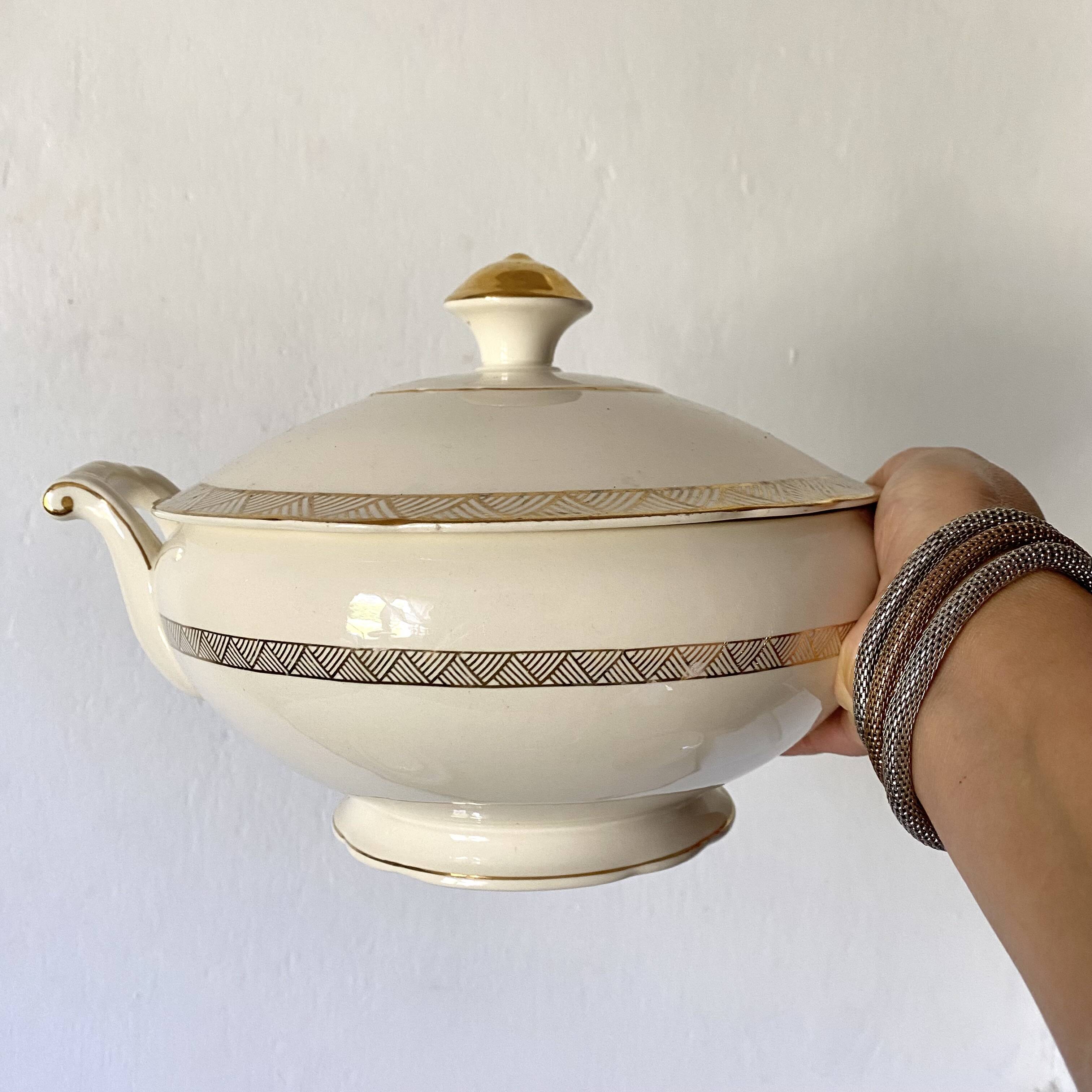 Villeroy and Boch 8-piece serving dish