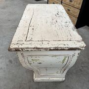 Patinated counter from the 19th century