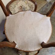 Pair of Louis XV style armchairs - In carved and moulded wood with flowers