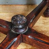 Tabouret ancien en bois massif tourné et sculpté