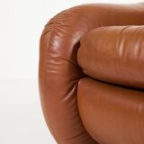 Sculptural Italian design leather lounge chair from 1960’s