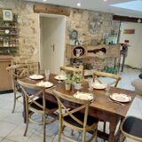 Farm table