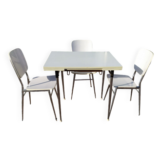 Petite table à manger+ 3 Chaises en formica blanc pour studio