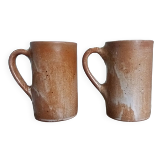Enamelled stoneware mugs
