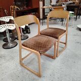 Pair of "Sled" chairs by Baumann in bent beech - Design 1960