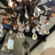 Lustre Avec les feuilles dorés et plein des cristal 30