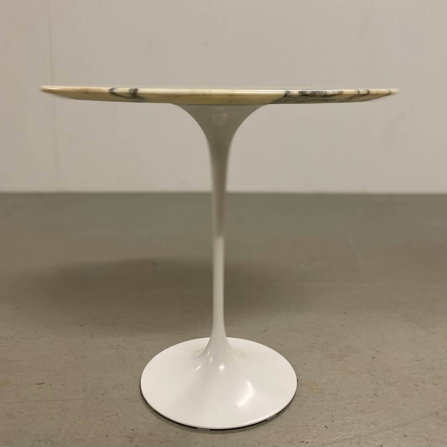 Saarinen Tulip Oval Marble Side Table for Knoll