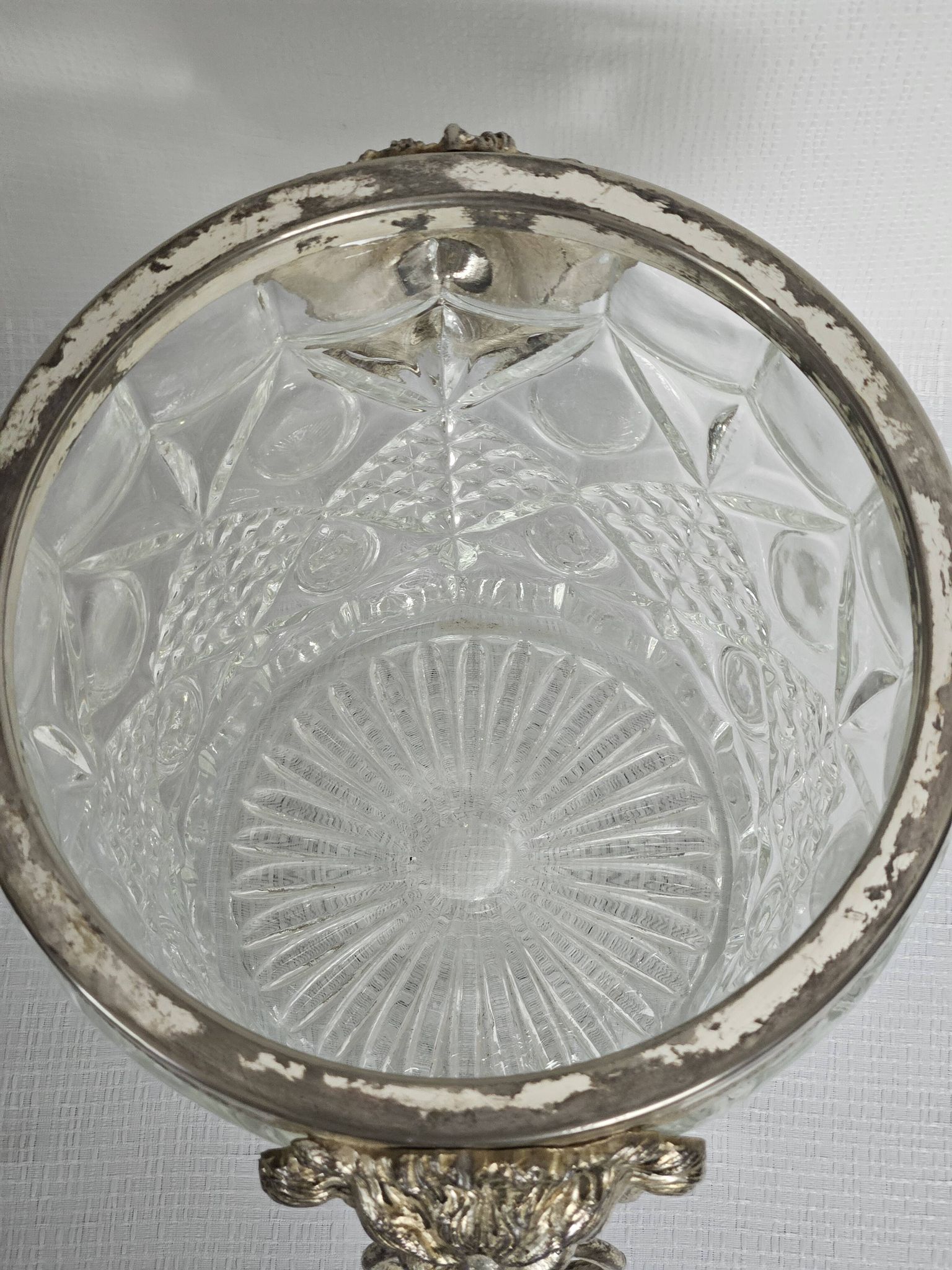 Lion head champagne bucket and its stand 20th century