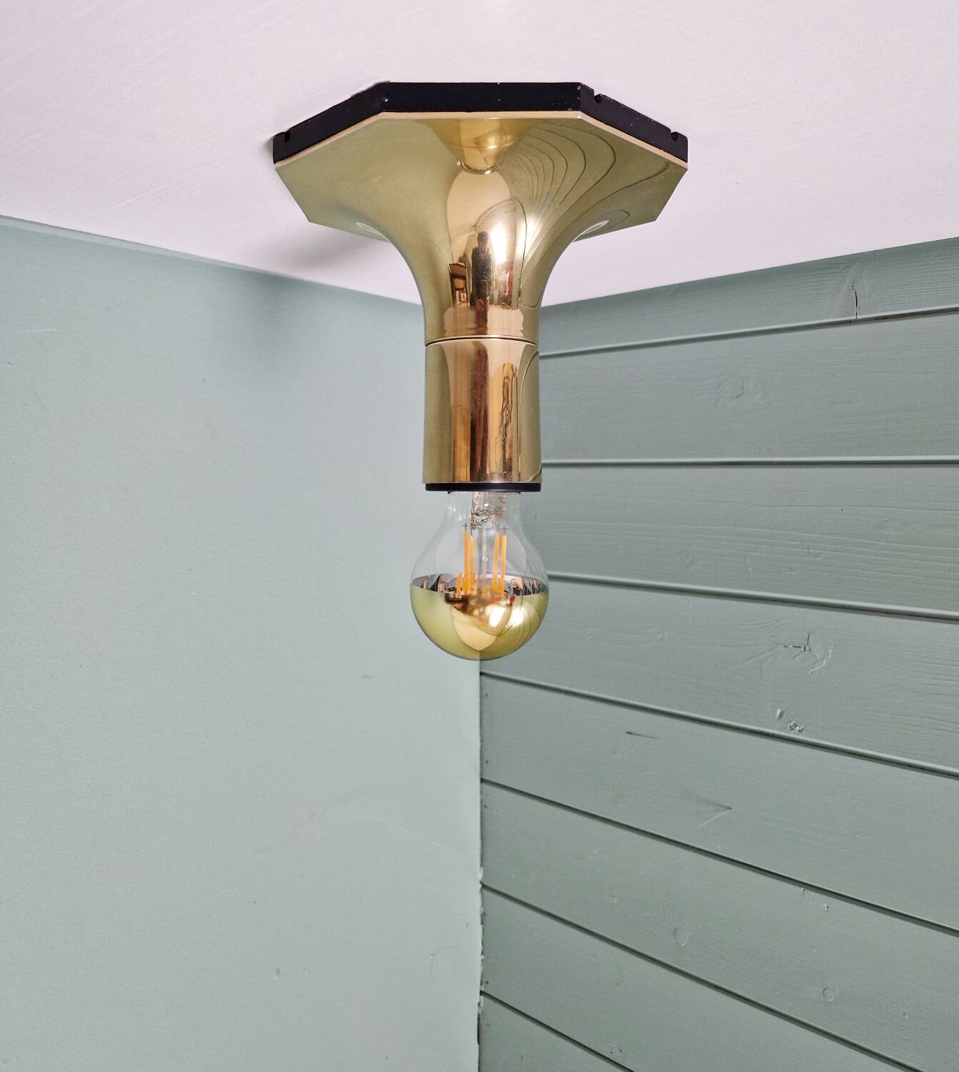 Ceiling light/wall sconce in brass, Motoko Ishii, Staff Leucht