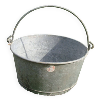 Bucket, zinc basin