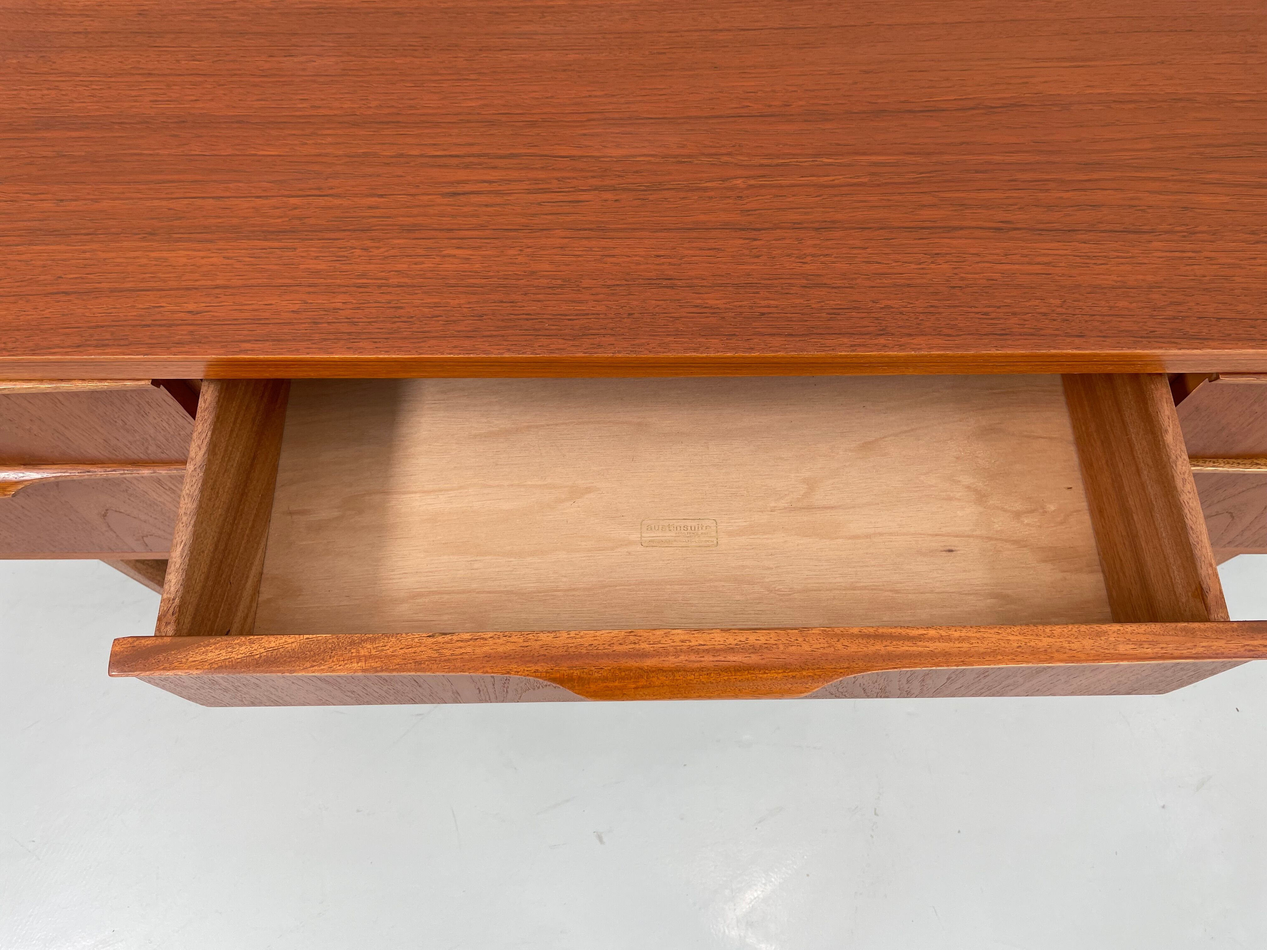 Sideboard Austinsuite 1960's