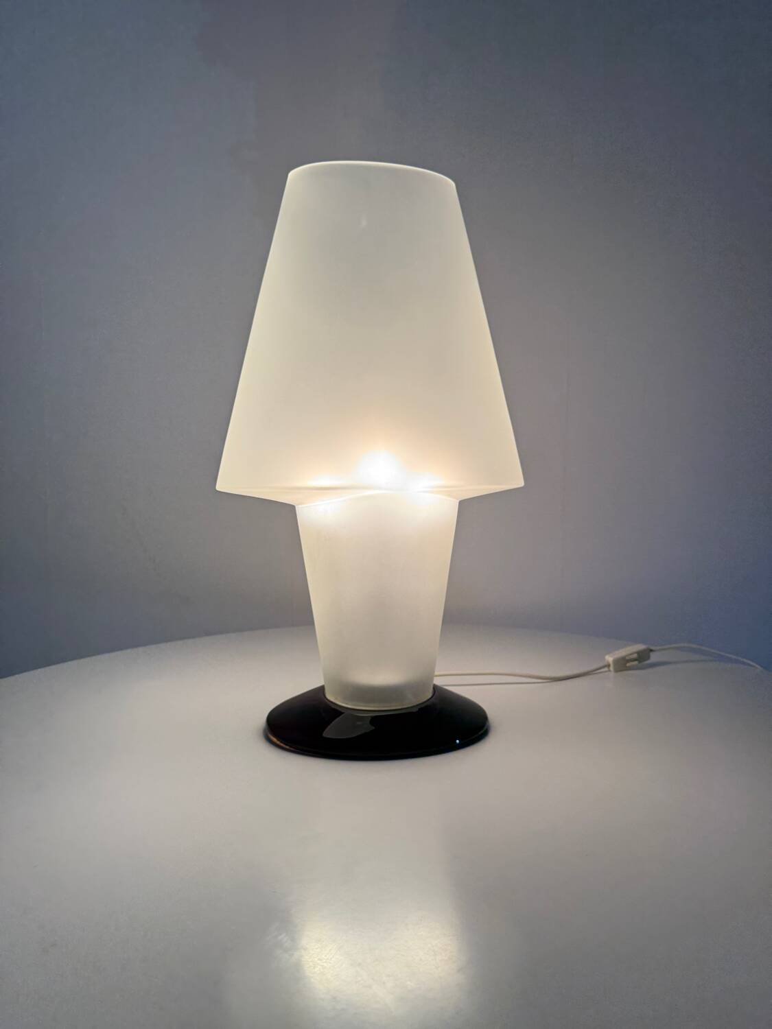 Murano glass table lamp attributed to Mazzega - vintage - 1980s.